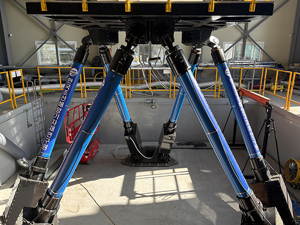 6 DOF Motion Platform